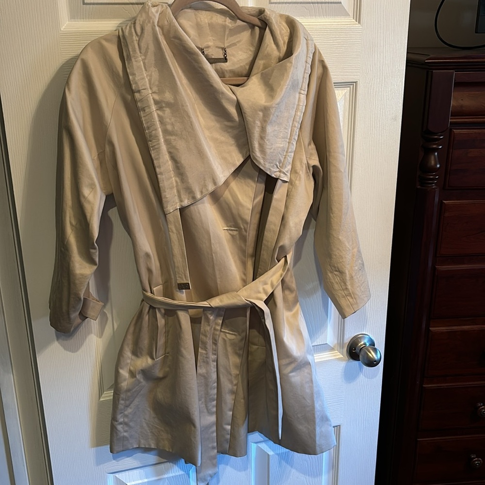 Diane Vin Furstenberg rain jacket